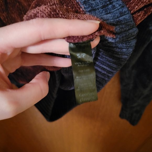 Warm sweater with zip-up turtle neck - Picture 3 of 5